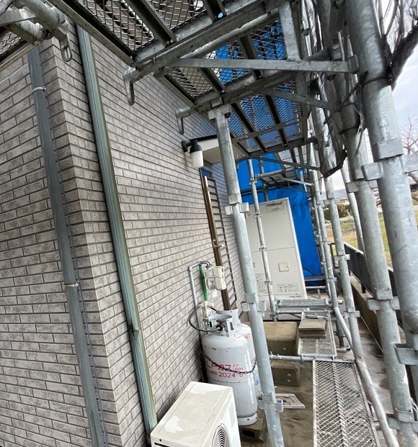 広島県福山市・M様　屋根塗装・外壁塗装　施工前の状態～高圧洗浄の様子 (3)