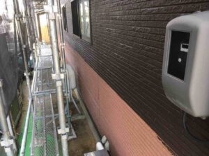 岡山県井原市・T様邸1階中塗り3