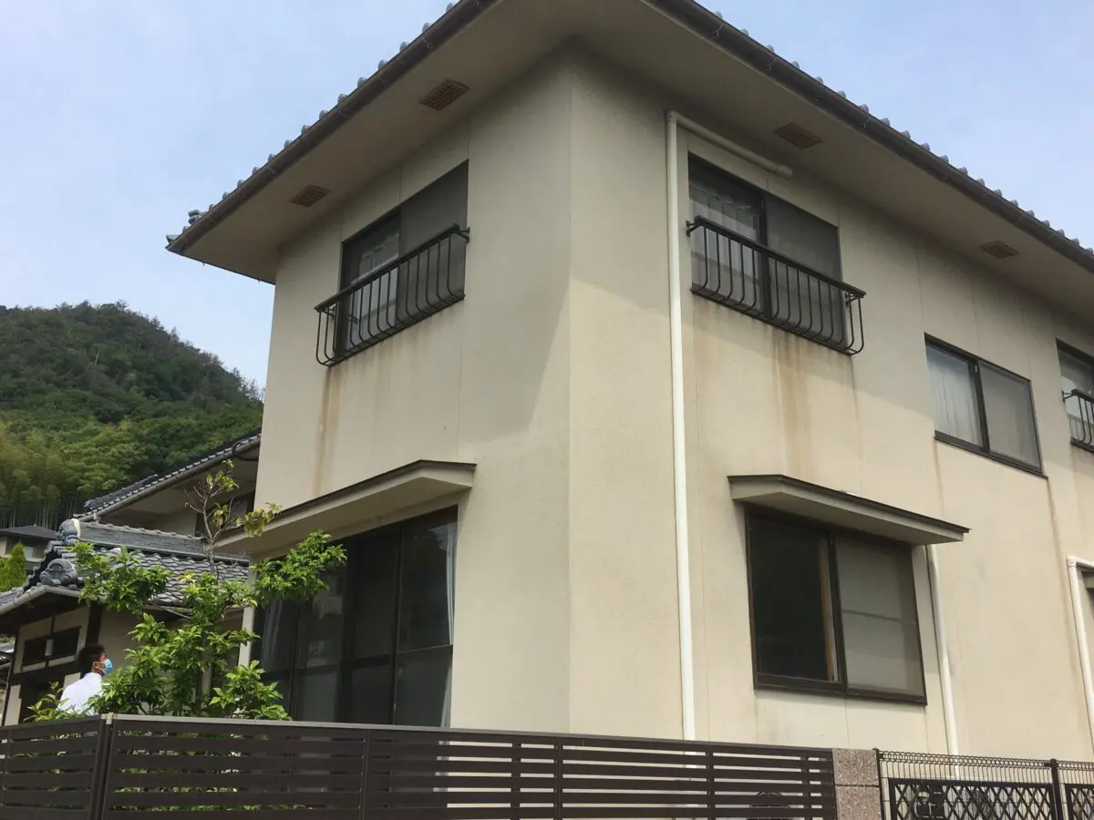 笠岡市 神島 屋根葺き替え・外壁塗装工事（施工前1）