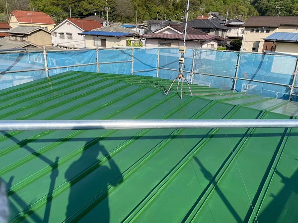 広島県福山市・K様邸　屋根塗装・外壁塗装　艶が美しいグリーンの屋根に仕上がりました！ (2)