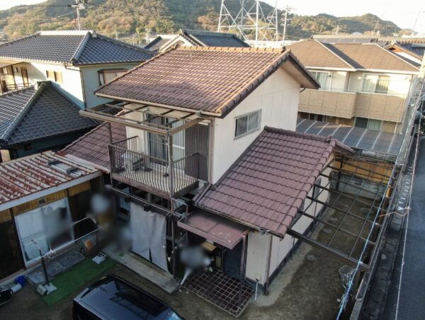 笠岡市の築35年の住宅をブルーに塗り替えて明るい印象に｜外壁塗装・屋根塗装｜岡山県笠岡市・M様邸