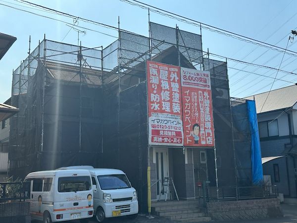 足場を組み飛散防止ネットを被せました（広島県福山市・T様邸｜外壁塗装工事｜現場レポート②）(2)