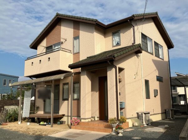 【施工後】里庄町で2度目の外壁塗装。色褪せやコーキングの劣化が気になる築30年のF様邸へ伺いました｜岡山県浅口郡里庄町・F様邸