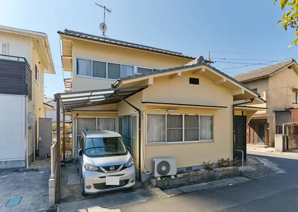 外壁塗装・雨どい交換・テラス取り替え 施工後 (2)