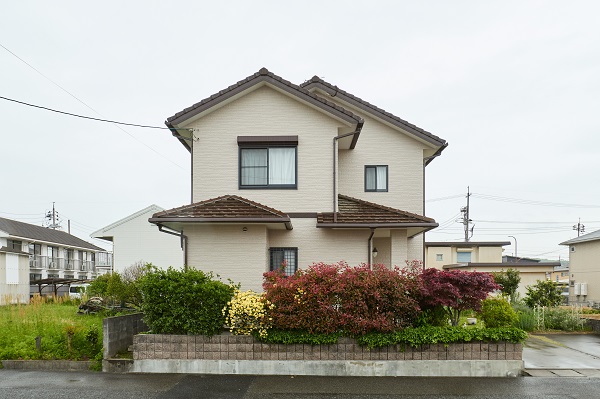 広島県福山市・I様邸│外壁塗装でベージュ系の優しい色合いのデザインへ (4)