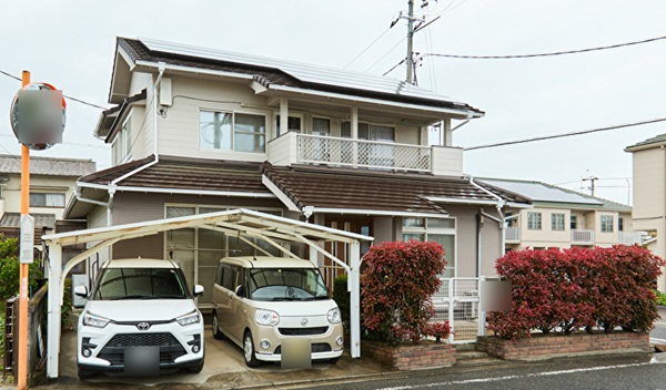 広島県福山市・F様邸|外壁塗装で既存の色に近い色で塗装をし、新築の頃の美しさを取り戻しました! (2)