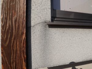 浅口市A様邸サッシまわりヒビ
