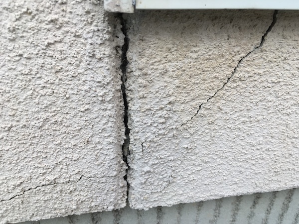 笠岡市K様邸外壁劣化ひび割れ