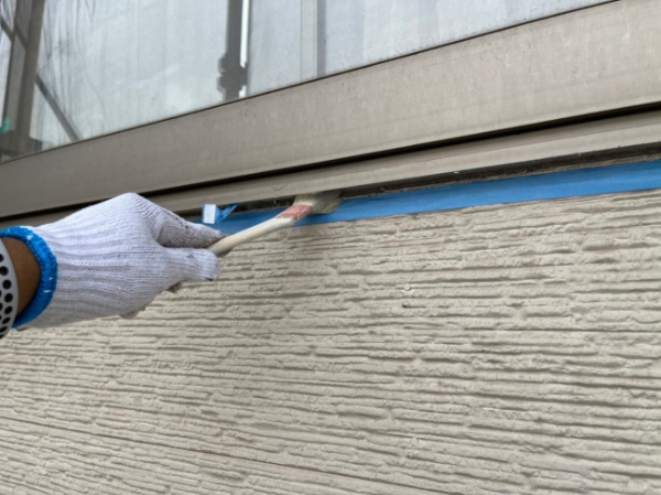 福山市H様邸窓枠シーリング2