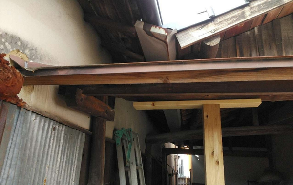 小田郡T様邸小屋庇点検2