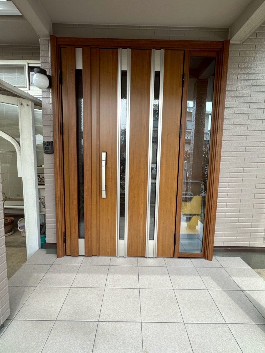 福山市F様邸玄関施工後アイキャッチ